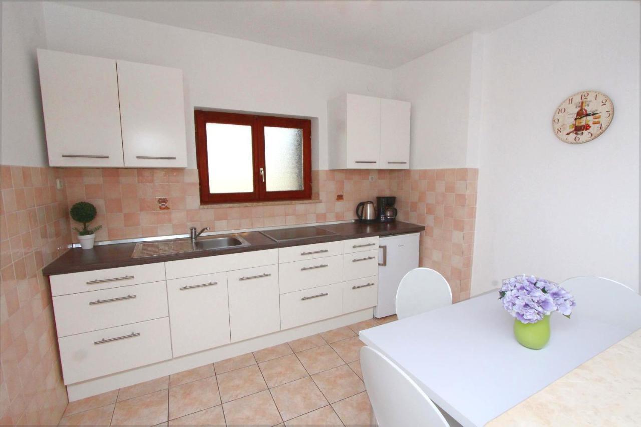 Apartments Mirela روفينج المظهر الخارجي الصورة
