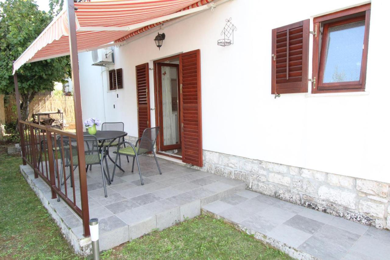 Apartments Mirela روفينج المظهر الخارجي الصورة