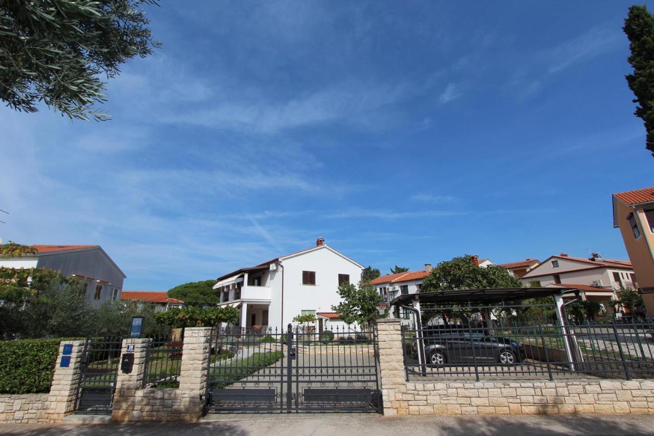 Apartments Mirela روفينج المظهر الخارجي الصورة