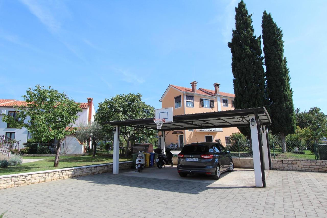Apartments Mirela روفينج المظهر الخارجي الصورة