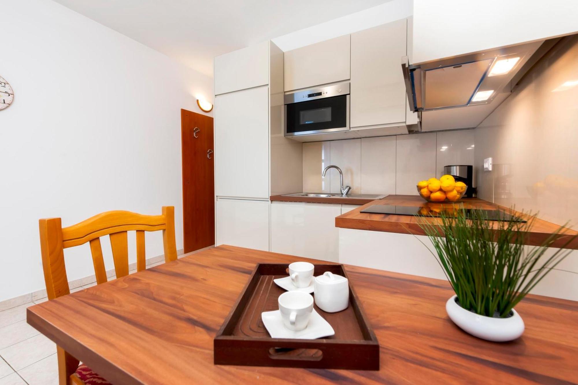 Apartments Mirela روفينج المظهر الخارجي الصورة